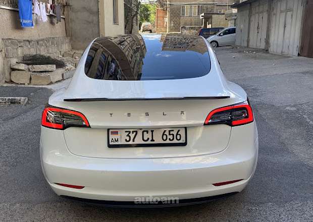 Tesla Model 3 2021 — լուսանկար 4