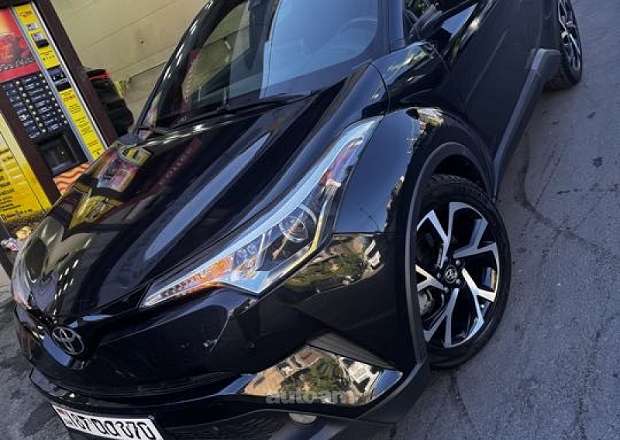 Toyota C-HR 2018 — լուսանկար 2