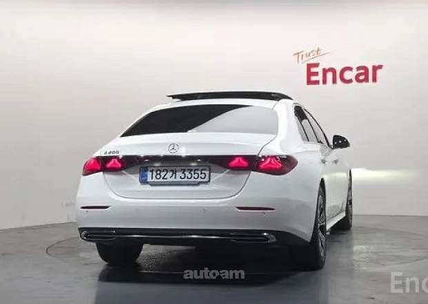 Mercedes-Benz E 200