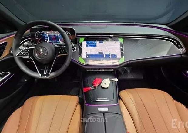 Mercedes-Benz E 200