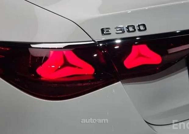 Mercedes-Benz E 300