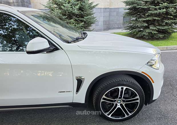 BMW X5 2017 — լուսանկար 15
