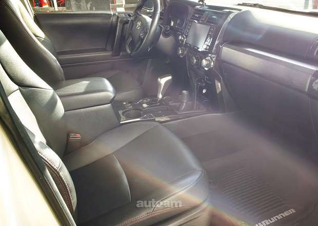 Toyota 4-Runner 2020 — լուսանկար 12