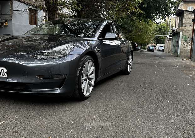 Tesla Model 3 2018 — լուսանկար 9