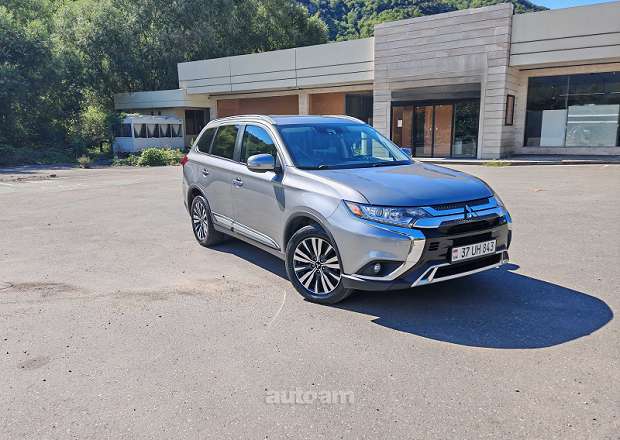 Mitsubishi Outlander 2020 — լուսանկար 1