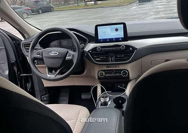 Ford Escape 2019 — լուսանկար 6