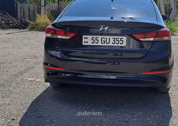 Hyundai Elantra 2018 — լուսանկար 8