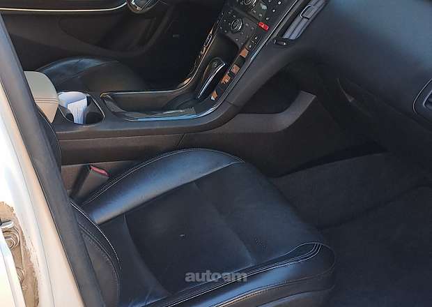 Chevrolet Volt 2012 — լուսանկար 3