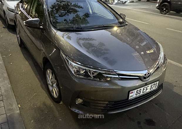 Toyota Corolla 2017 — фото 1