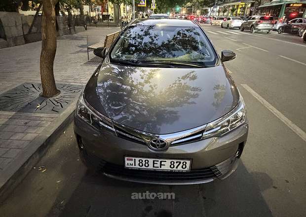 Toyota Corolla 2017 — фото 3