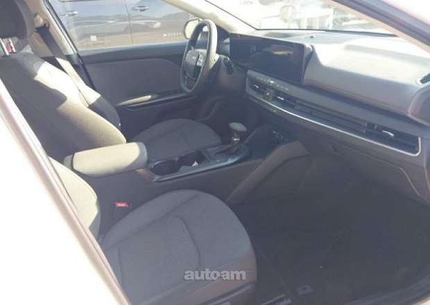 Kia K4