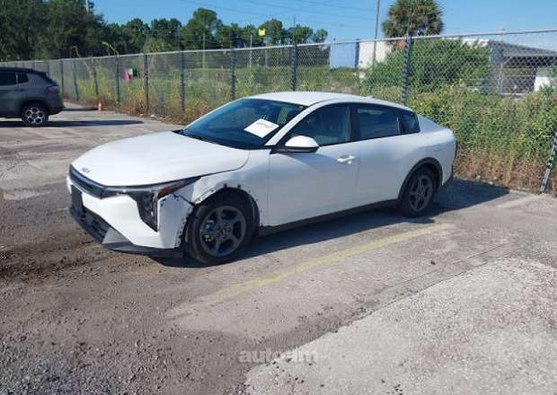 Kia K4