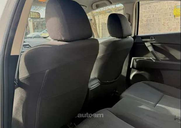 Mazda 3 2010 — լուսանկար 10