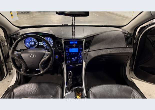 Hyundai Sonata 2011 — լուսանկար 9