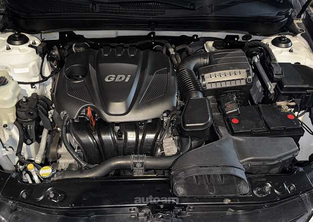 Hyundai Sonata 2011 — լուսանկար 13