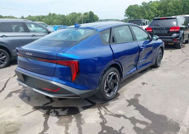 Kia K4