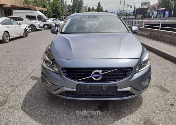 Volvo S60 2017 — фото 11
