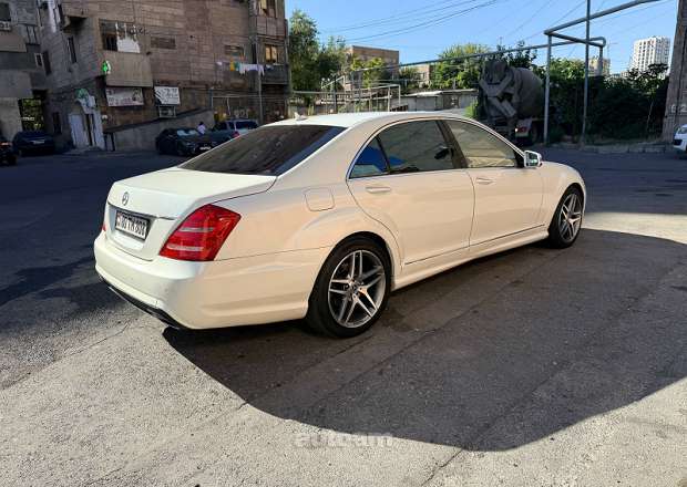 Mercedes-Benz S 500 2010 — photo 4
