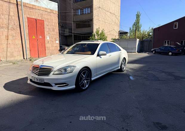 Mercedes-Benz S 500 2010 — photo 2