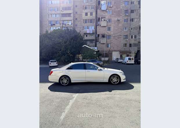 Mercedes-Benz S 500 2010 — photo 8