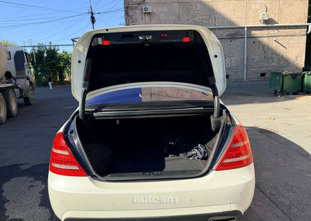 Mercedes-Benz S 500 2010 — photo 7