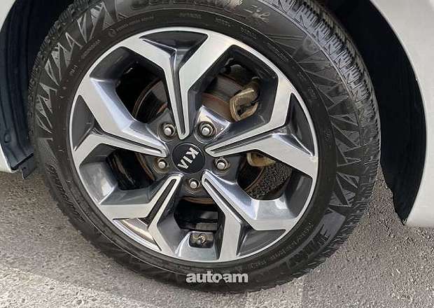 Kia Forte 2018 — фото 9