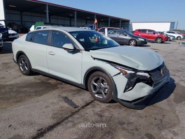 Kia K5  2025 
