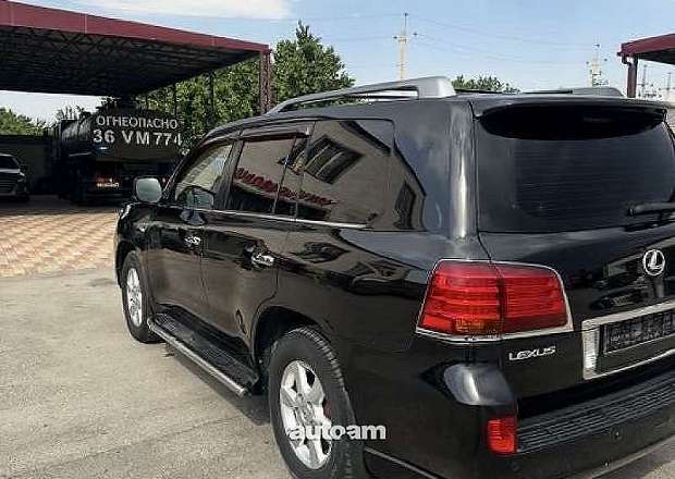 Lexus LX 570