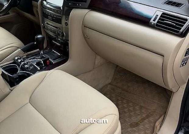 Lexus LX 570