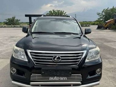 Lexus LX 570  2011 