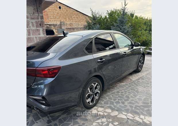 Kia Forte 2020 — լուսանկար 2