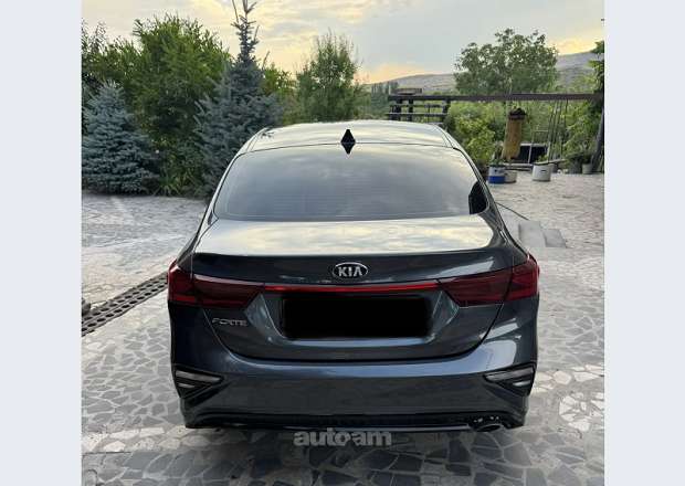 Kia Forte 2020 — լուսանկար 4