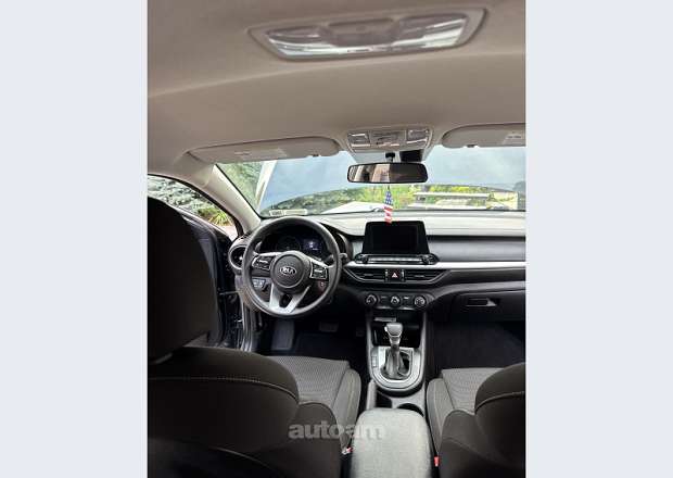 Kia Forte 2020 — լուսանկար 12