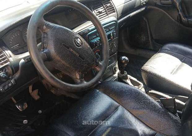 Opel Vectra 1997 — լուսանկար 6
