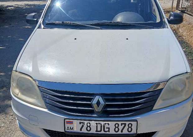 Renault Logan 2010 — photo 1