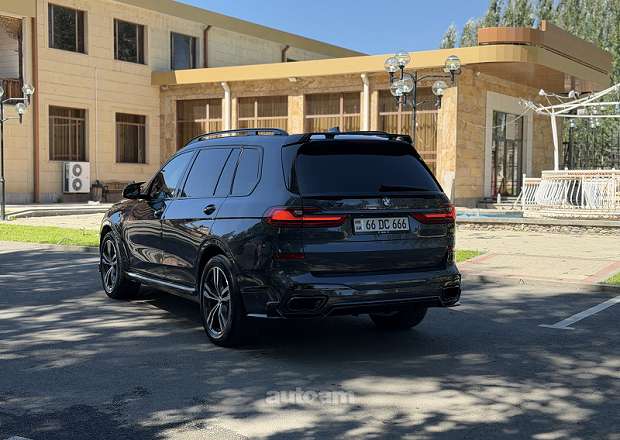BMW X7 2021 — photo 6