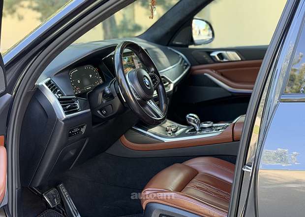 BMW X7 2021 — photo 14