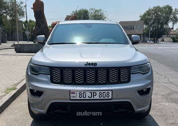 Jeep Grand Cherokee 2017 — լուսանկար 2