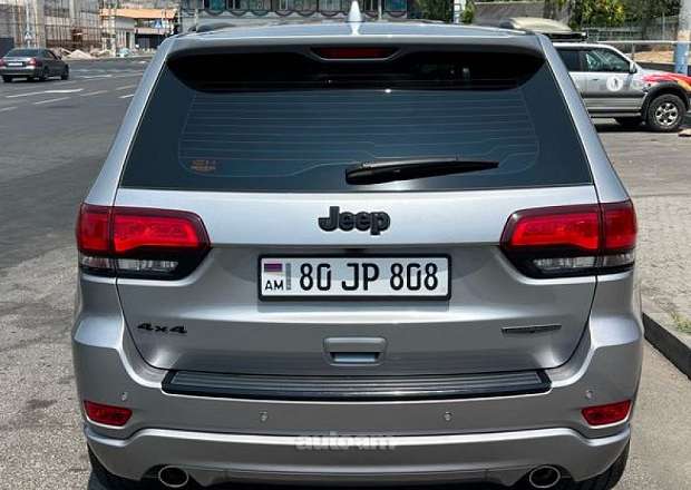 Jeep Grand Cherokee 2017 — լուսանկար 5