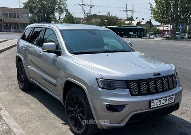 Jeep Grand Cherokee 2017 — լուսանկար 1
