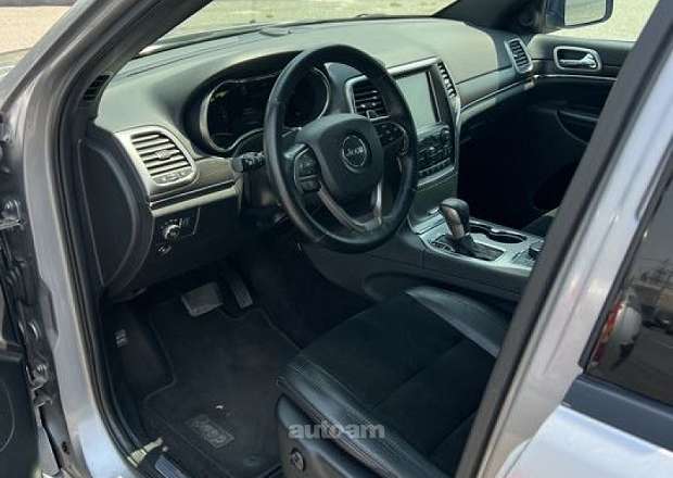Jeep Grand Cherokee 2017 — լուսանկար 7