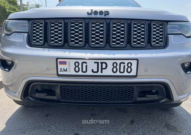 Jeep Grand Cherokee 2017 — լուսանկար 6
