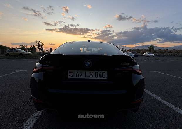 BMW i4 2023 — фото 2