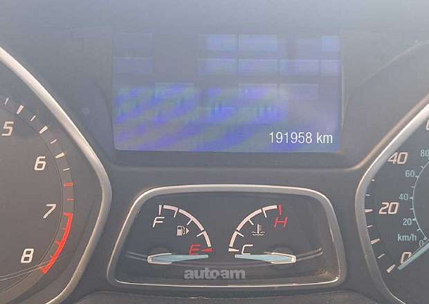 Ford Focus 2013 — լուսանկար 10
