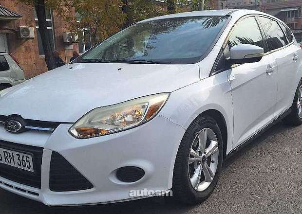 Ford Focus 2013 — լուսանկար 1
