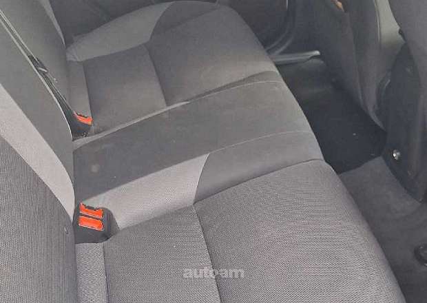 Ford Focus 2013 — լուսանկար 12
