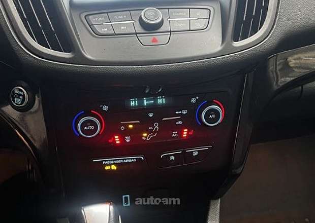 Ford Escape 2019 — լուսանկար 8