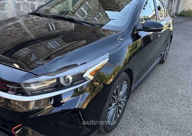 Kia Forte 2023 — լուսանկար 2
