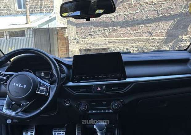 Kia Forte 2023 — լուսանկար 6