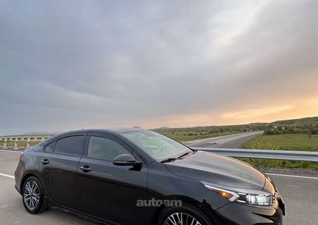 Kia Forte 2023 — լուսանկար 3